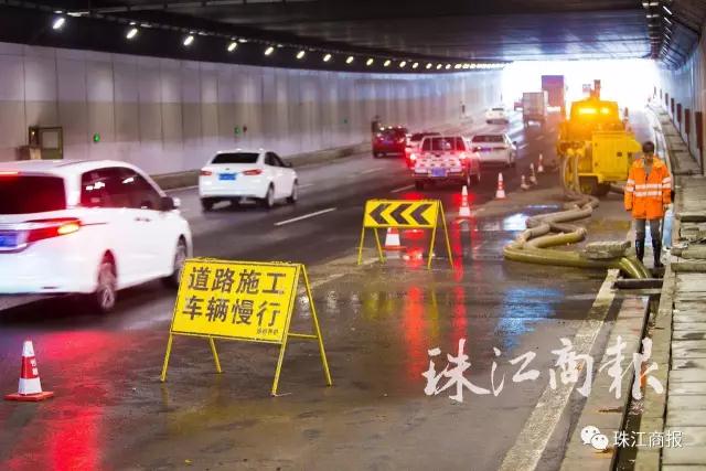 三業(yè)科技泵車出場，2小時抽排完隧道積水。